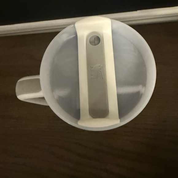 Stanley Dior White and Gold Logo Tumbler 40oz - Picture 3 of 4